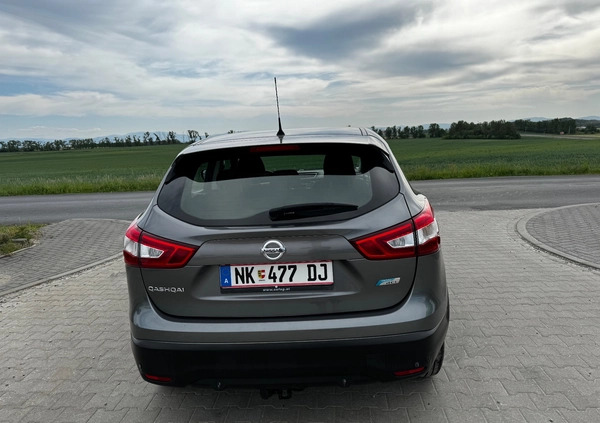 Nissan Qashqai cena 39999 przebieg: 152000, rok produkcji 2014 z Gryfice małe 436